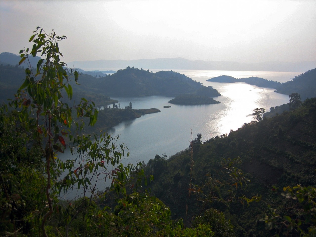 omg-facts-most-dangerous-kivu-lake